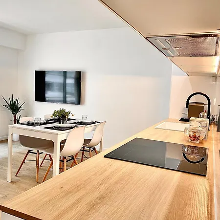 Apartment 2 - 14j