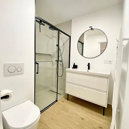 2 - 14j Apartment Cannes